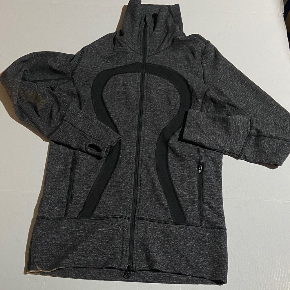 Lululemon  Define Jacket with High Zipped Collar! Vintage
